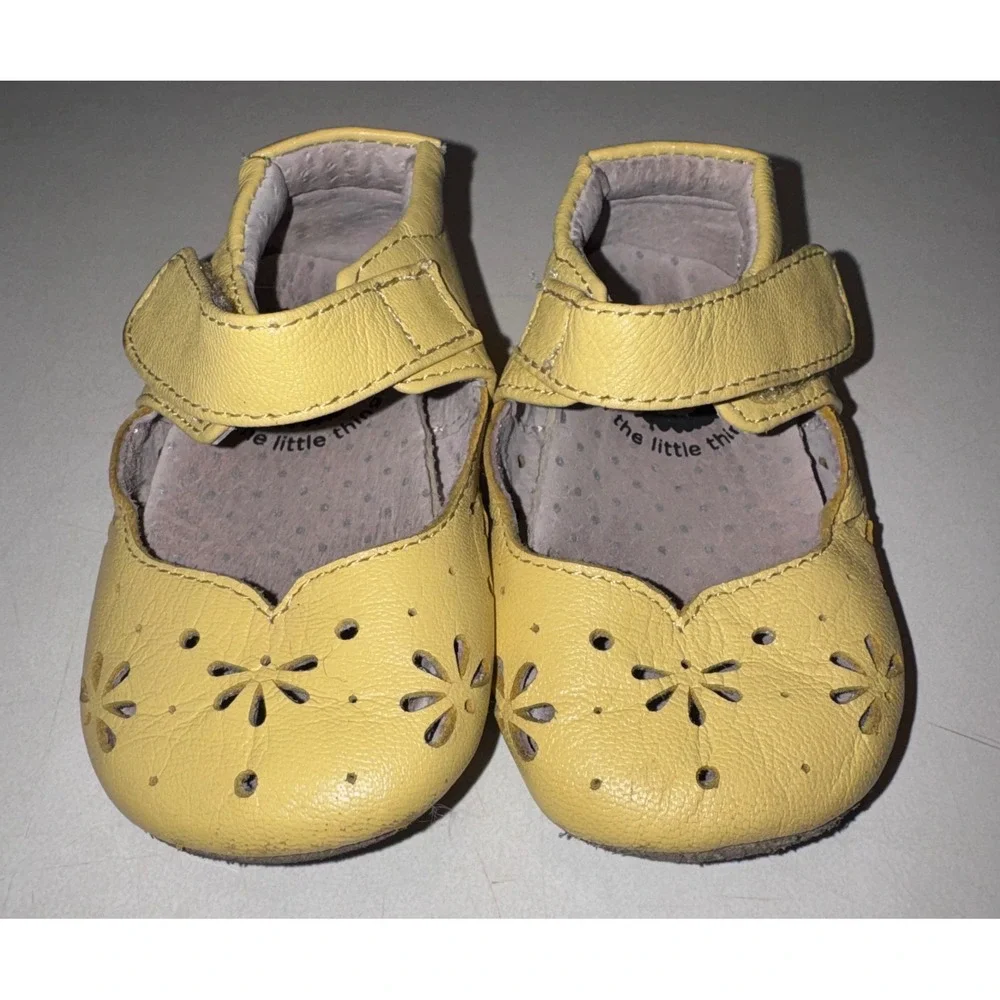 Livie & Luca Yellow Leather Floral Cutout Mary Jane Shoes Size 6-12 Months